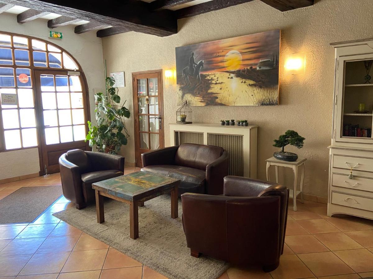 Porte De Camargue - Les Quais D'arles Hotel 2*