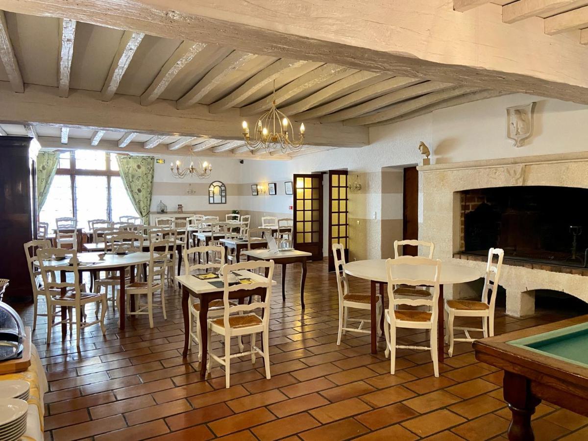 Hotel Porte De Camargue - Les Quais D'arles 2*