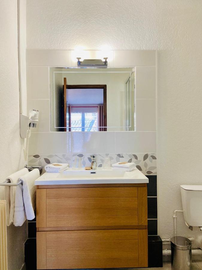 Hotel Porte De Camargue 2*